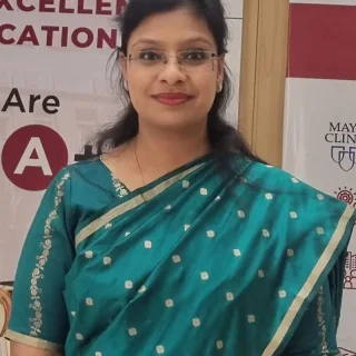 Photo of Dr. Rachna Singla